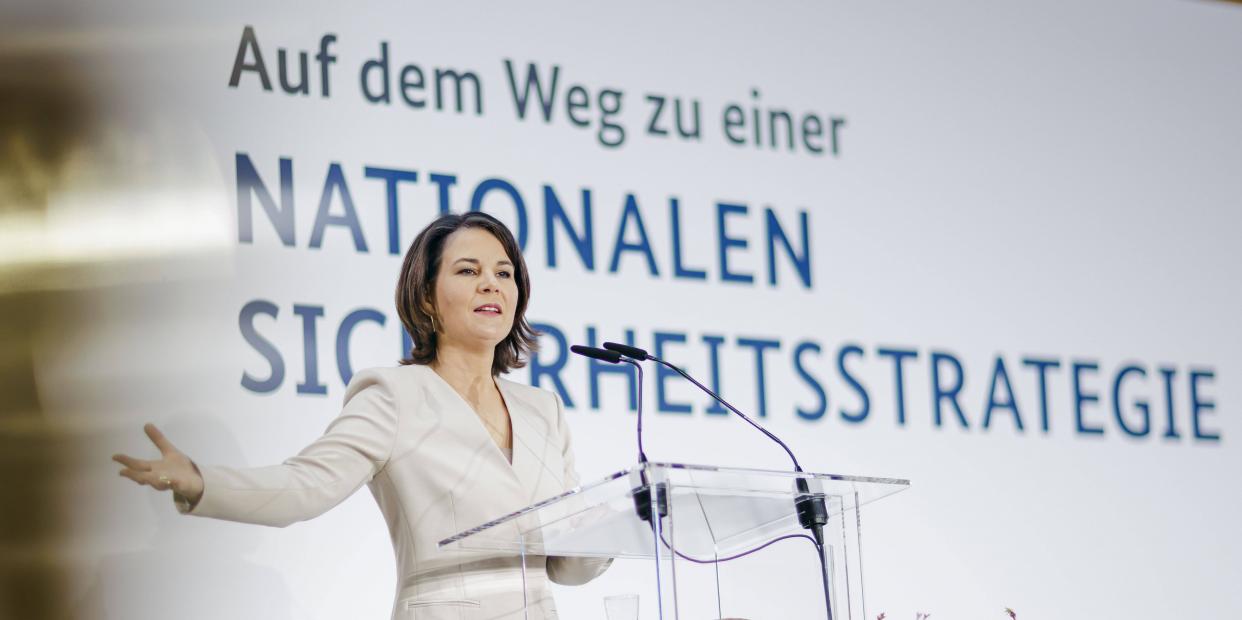 Feministische Außenpolitik Kann Deutschlands Erste Nationale ...