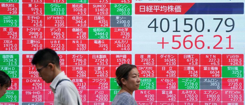 Japan Economy Stocks