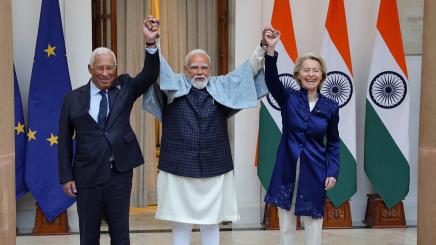 European Council President Antonio Costa, Indian Prime Minister Narendra Modi and European Commission President Ursula von der Leyen pose during a photo opportunity ahead of their meeting at the Hyderabad House in New Delhi, India, January 27, 2026.