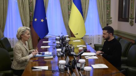Picture: Zelenskiy and Von der Leyen